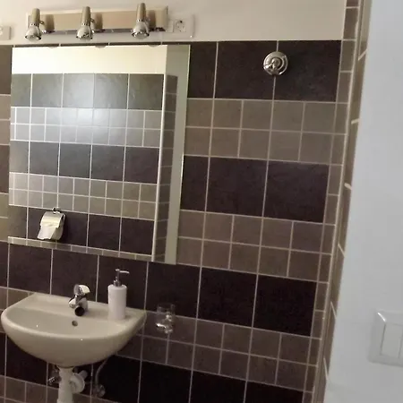 Apartment Holidays 10 *